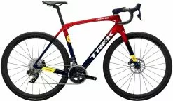 Trek Domane SLR 6 ETap Gen 4 Metallic Red Smoke To Blue Smoke Fade